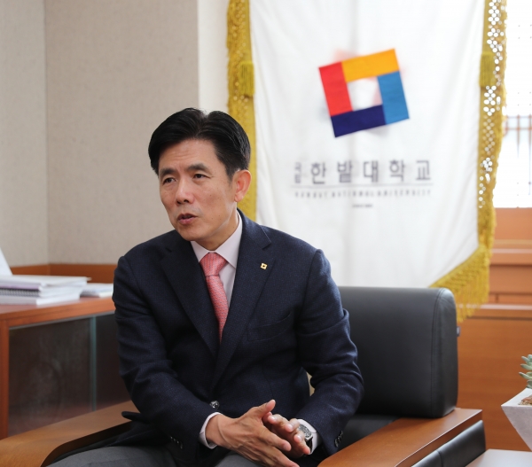 최병욱 한밭대학교 총장.