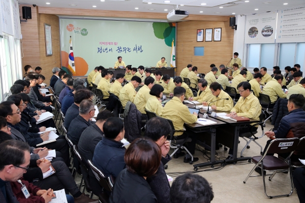 서천군, 구제역 철통방역 대책회의 모습