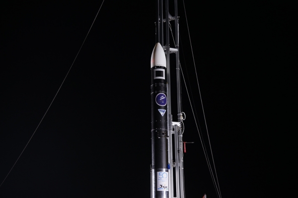 지난 6일 제주도에서 페리지 에어로스페이스 소형로켓 시험 발사 모습.