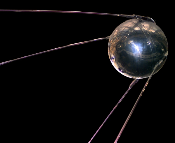 1957년 인류 최초 인공위성 스푸트니크1호 모습