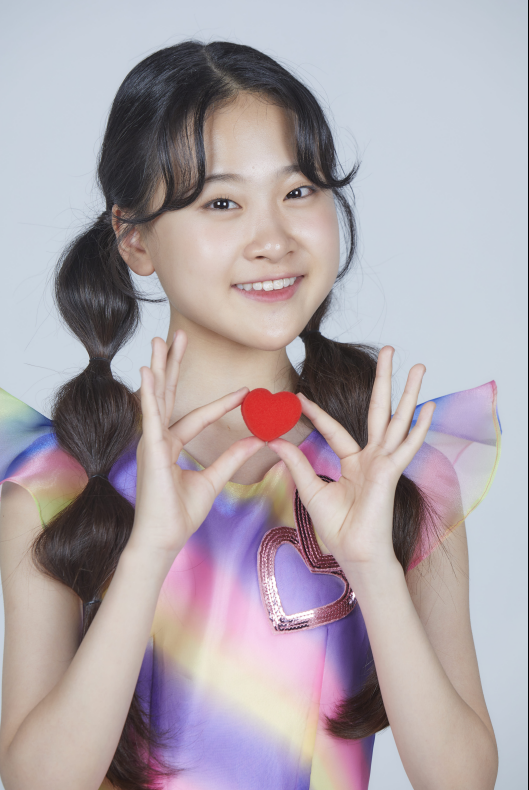 트로트 가수 김다현