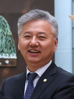 홍성국 의원 (더불어민주당)
