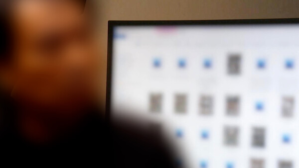 ▲관리대표, 성행위 장면 불법촬영 '충격'