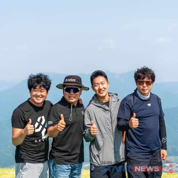 ▲세계를 제패한 단양인 부자(두번째, 원용묵 감독, 세번째 원치권 선수)