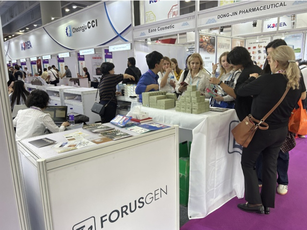 충북 충주시는 지난달  31일부터 이달 4일까지 5일간 중국 광저우에서 열린‘2025 중국 추계 수·출입상품 교역회’에 참가해 총 130.9만 달러(약 18억 원) 규모의 수출계약을 체결하는 성과를 거뒀다.