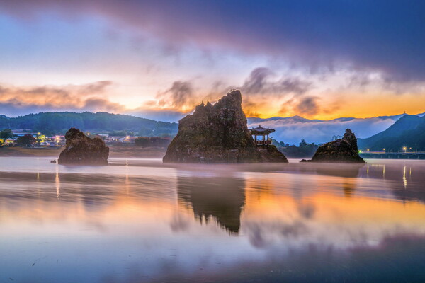 도담삼봉 전경.