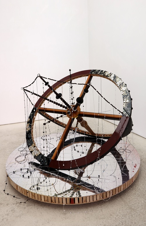 민성홍 작가  '두개의 달 2022'